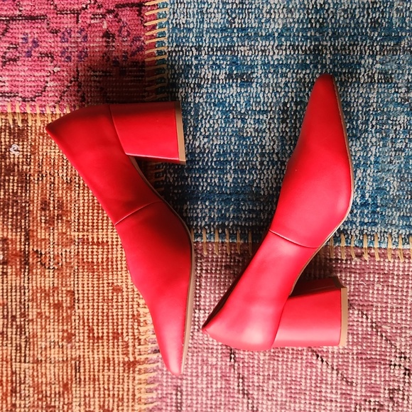 Matt & Nat heels - Picture 2 of 4